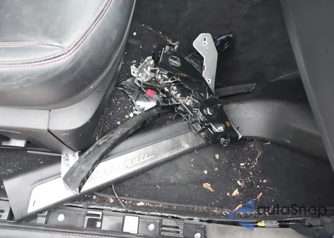 2017 Maserati Levante S z USA, uszkodzony, nr VIN ZN661YUL5HX234341